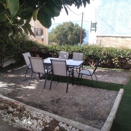 President Guest House Keratokampos Exterior foto